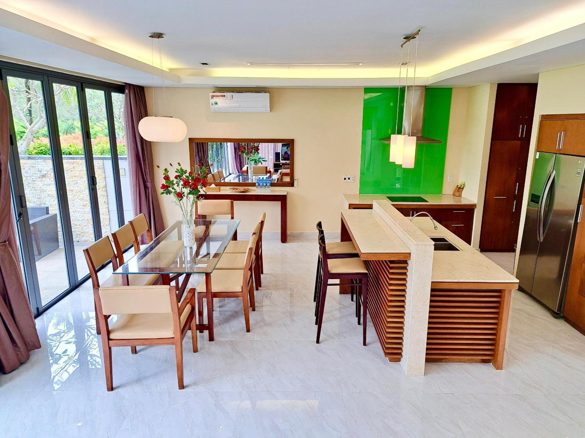 Luxury Dana Beach Resort & Spa ダナン市 部屋 写真